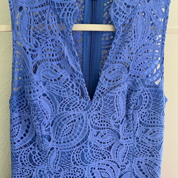 Lilly Pulitzer Blue Lace Fitted Dress Size 2 - Picture 7 of 9